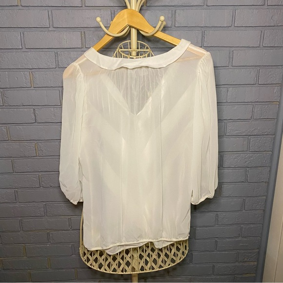 Max Studio Ivory Sheer Blouse Size Medium NWT - Picture 2 of 5